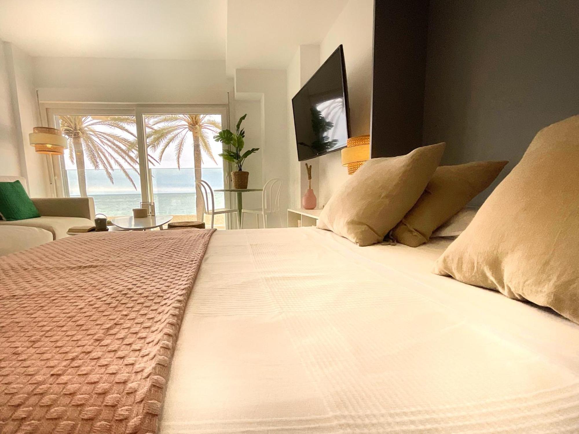 Cs7 Kaleria Suites 알메리아 외부 사진