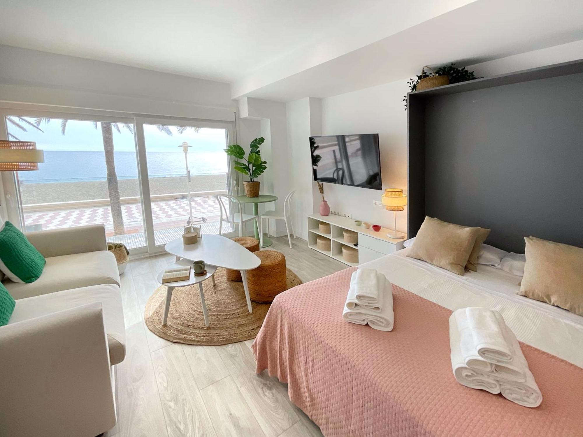 Cs7 Kaleria Suites 알메리아 외부 사진